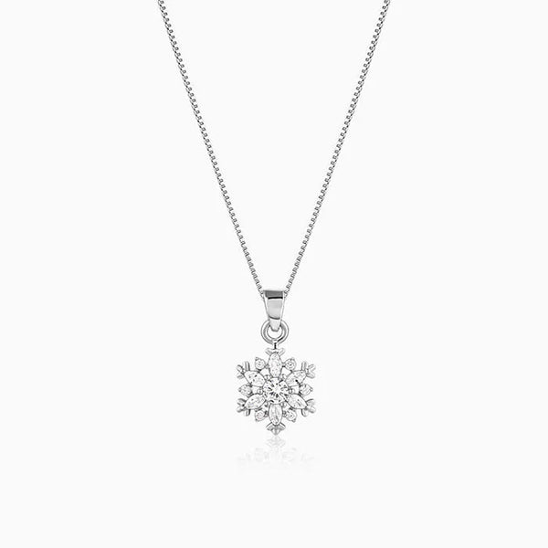 Sparkling Snowflake Pendant in 925 Silver